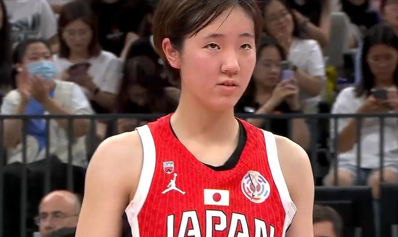 这一晚请记住19岁日本小将田中心！
         今晚亚洲杯女篮半决赛中国队