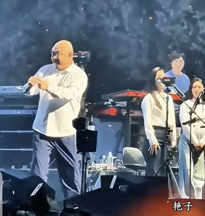 刀郎复出以来，已经开了多少场演唱会？
已经开过演唱会的城市有， 成都，广州，南京