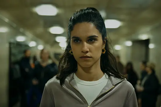   看完《流人 第五季》，感觉几个主角演技了得，爽！      

再看了《流人