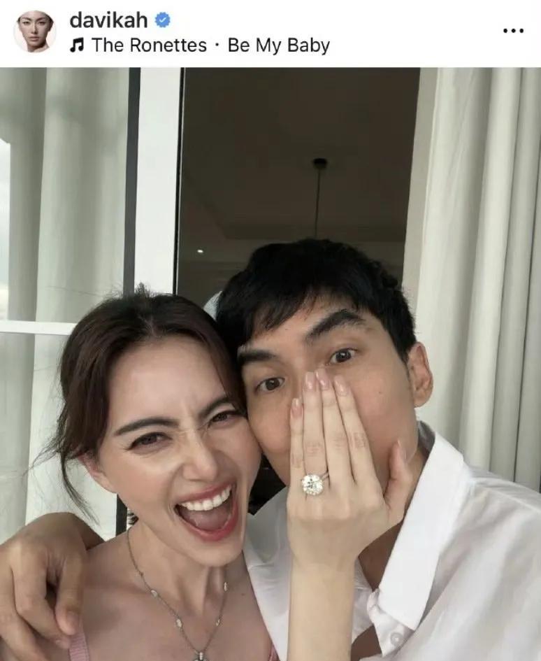 7年长跑，女的想结婚，男的一直不正面回应，现在终于求婚了。