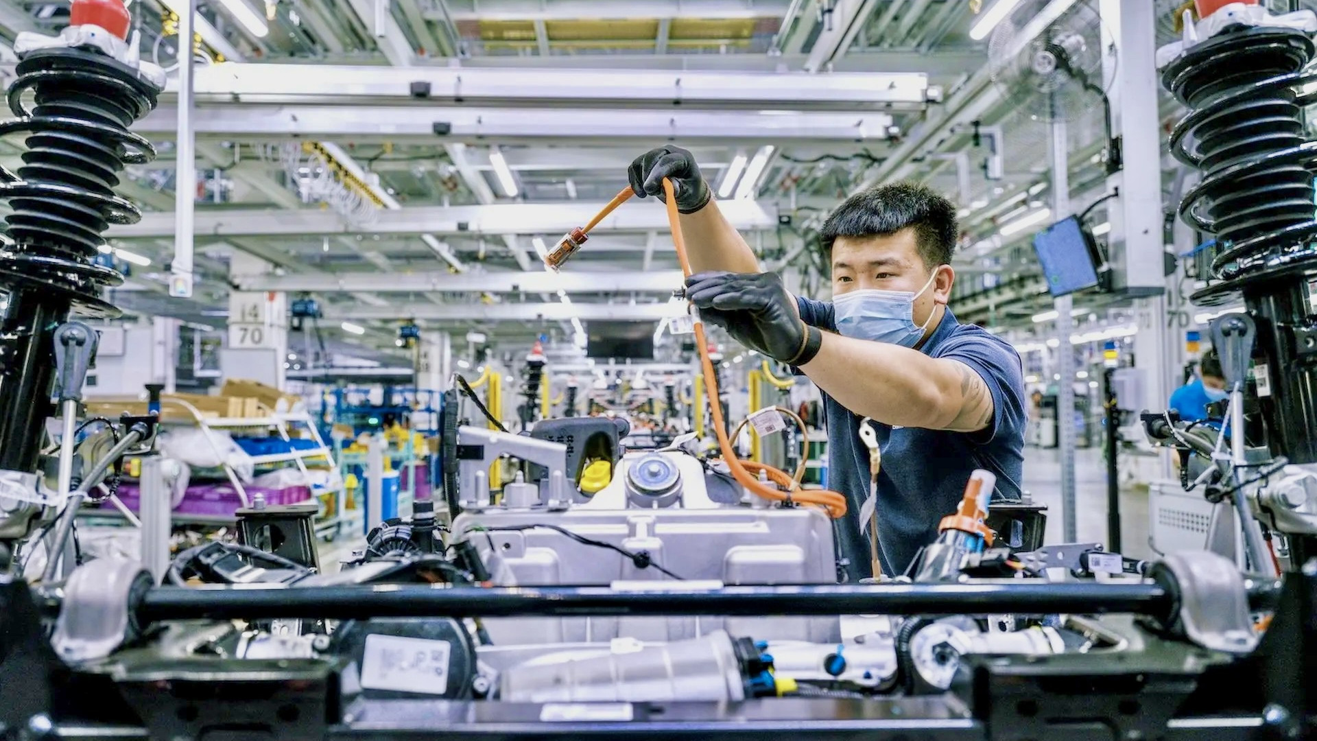 300家外媒直击中国工厂，向欧美拉响警报！