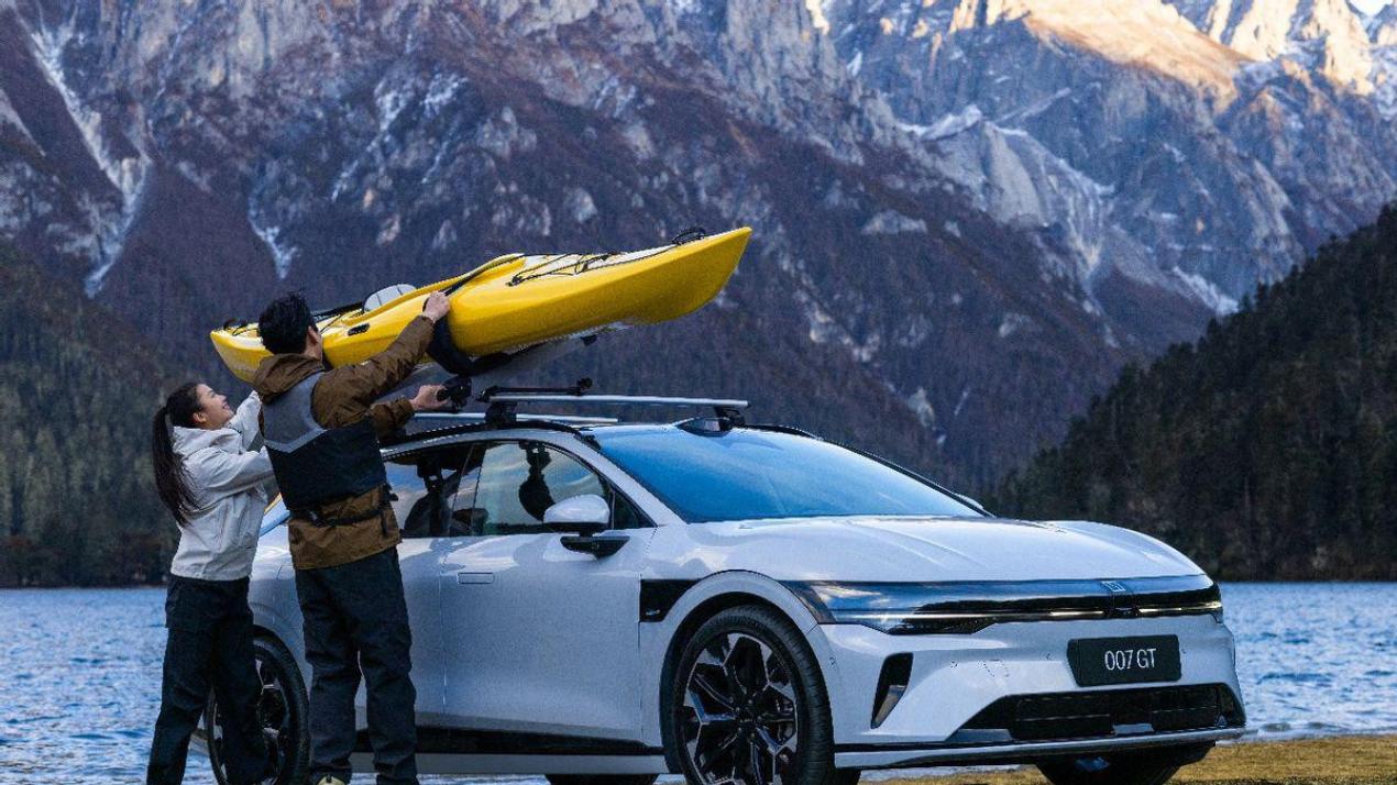 打入20万、标配智驾，极氪第二款猎装车007GT爆款预定？