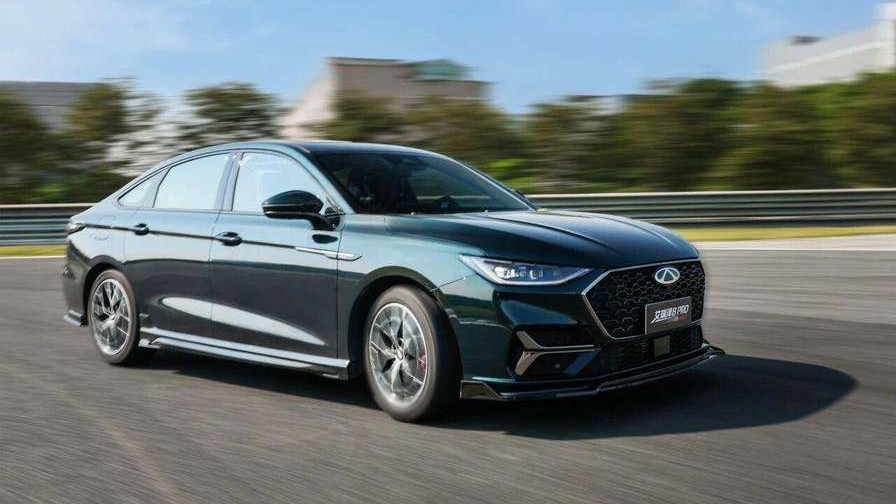 奇瑞艾瑞泽8 PRO 400T正式上市，售14.79万 6.6秒破百