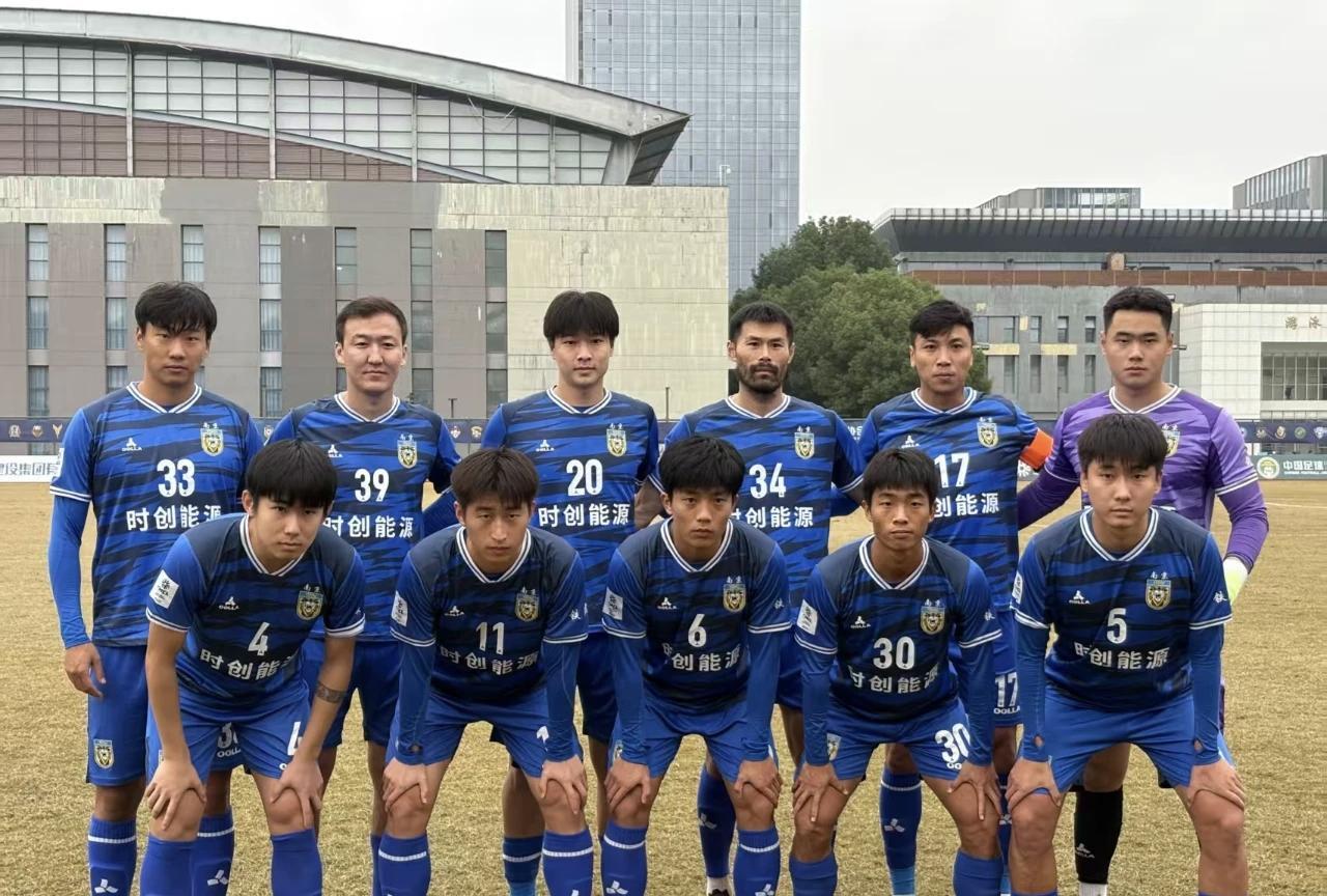 2025中冠奖项公布，南京铁虎河海收获颇丰
12月2日，2025赛季中冠各奖项名