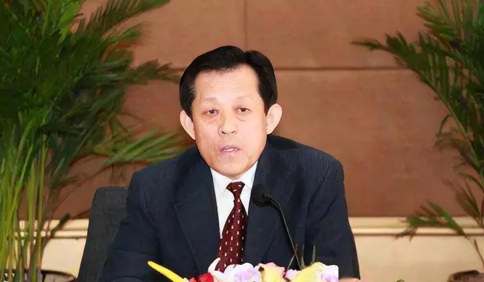 可以与和珅齐名的当代贪官:徐长元案的涉案金额极为惊人。据调查，徐长元及其家族名下