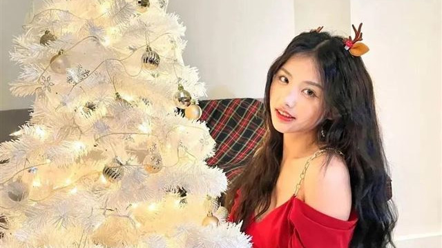 高文君大美女，香港大学校花，最上镜亚洲小姐，“小邱淑贞”