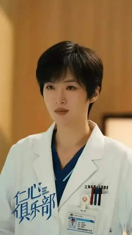 别再黑姚安娜了，她一点也不差!