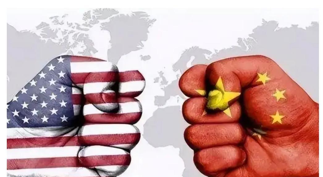 【中国打老美脸的姿态越来越酷】
2025年确实不一样！
越来越让人感觉中国在攻击