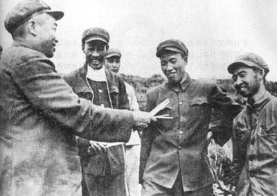 抗美援朝期间，志愿军共任命五任司令员，分别是彭德怀、陈赓、邓华、杨得志、杨勇。他