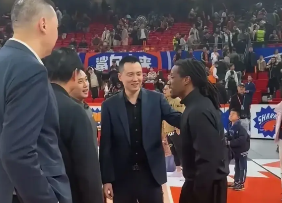 仅凭上海早早就故意放水输球一副吃硬广东队的心态，就可以断定，季后赛一轮游的是上海
