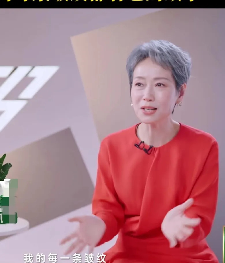 叶童优雅面对年龄焦虑











想知道一个女人如何活得精彩又洒脱吗？