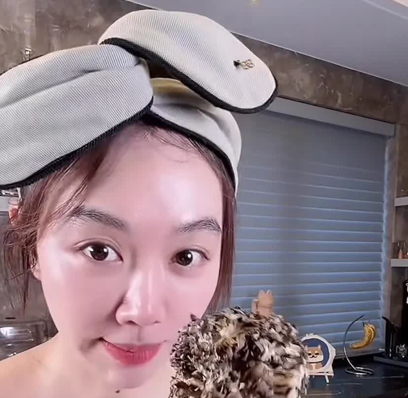 姜妍真的太尴尬了！

姜妍在网上晒自己买的干巴菌。她说之前去云南大理吃过，很