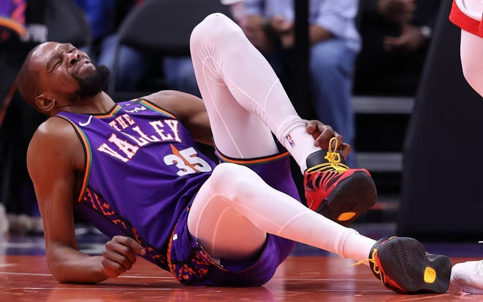 北京时间4月1日，NBA常规赛进入最后冲刺阶段，西部形势逐渐明朗。独行侠、国王、