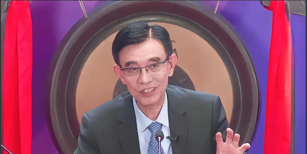 真是杀人诛心啊！中微创始人尹志尧教授在2024年总结会上表示：他在美国研究了40