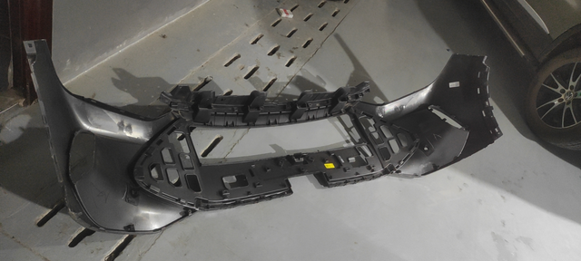 自动紧急制动功能受限
外观无损，行驶2000多公里，毫米波雷达受限，经4儿子店检