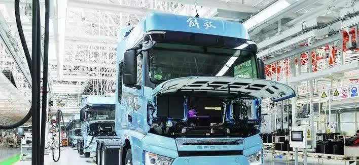 国四卡车报废也有补贴，卡友福音来了。卡车以旧换新补贴政策2025年继续实施，卡车