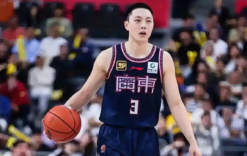 胡明轩：杰哥，朱总这休赛期连续操作可以啊！！！看来这次没有直播喝酒了？？？
徐杰
