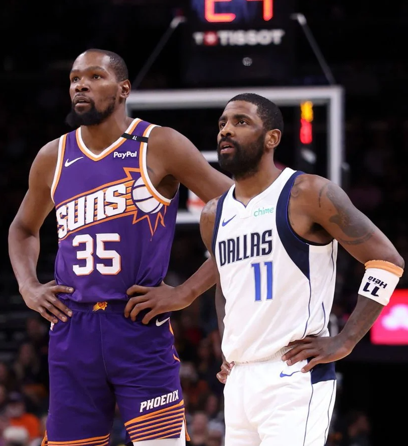 美媒NBA Central更新社交媒体，晒出奎因-库克于最新节目中谈及凯文-杜兰
