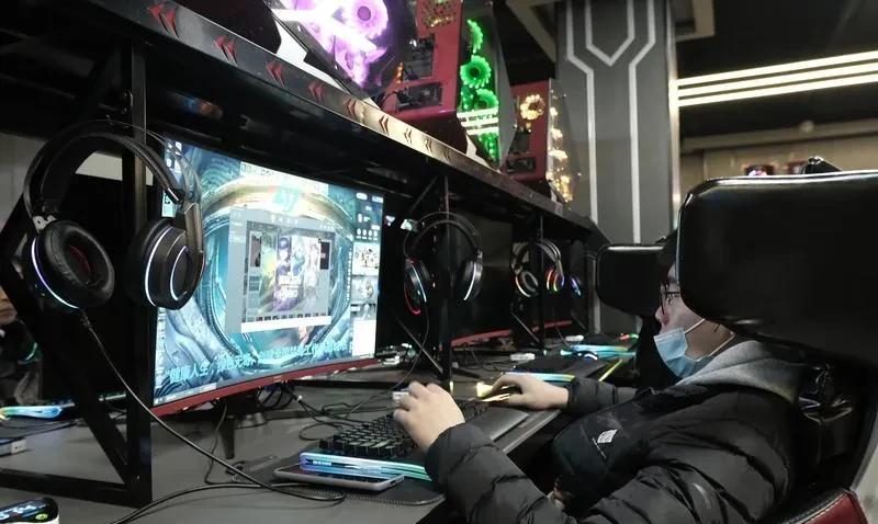 现在的00后，生活方式确实和上一代有了明显不同。不喝酒、不抽烟的年轻人占了很大比