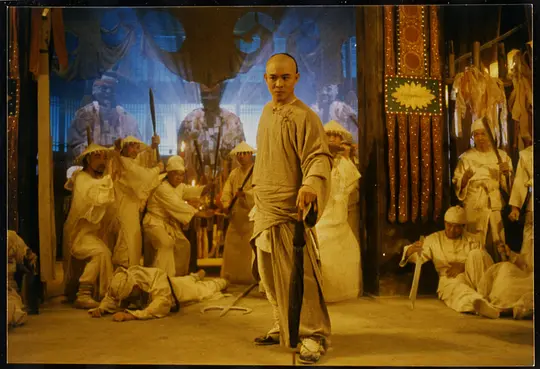    我还是觉得在《男儿当自强》里李连杰和甄子丹的那场较量至今是在我所看过的中国