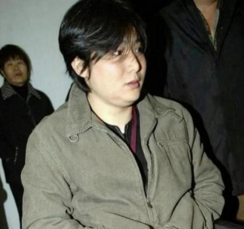 陕西一女子 1988 年丢了儿子，为了找娃，她跟丈夫离了婚。 32 年后，她终于