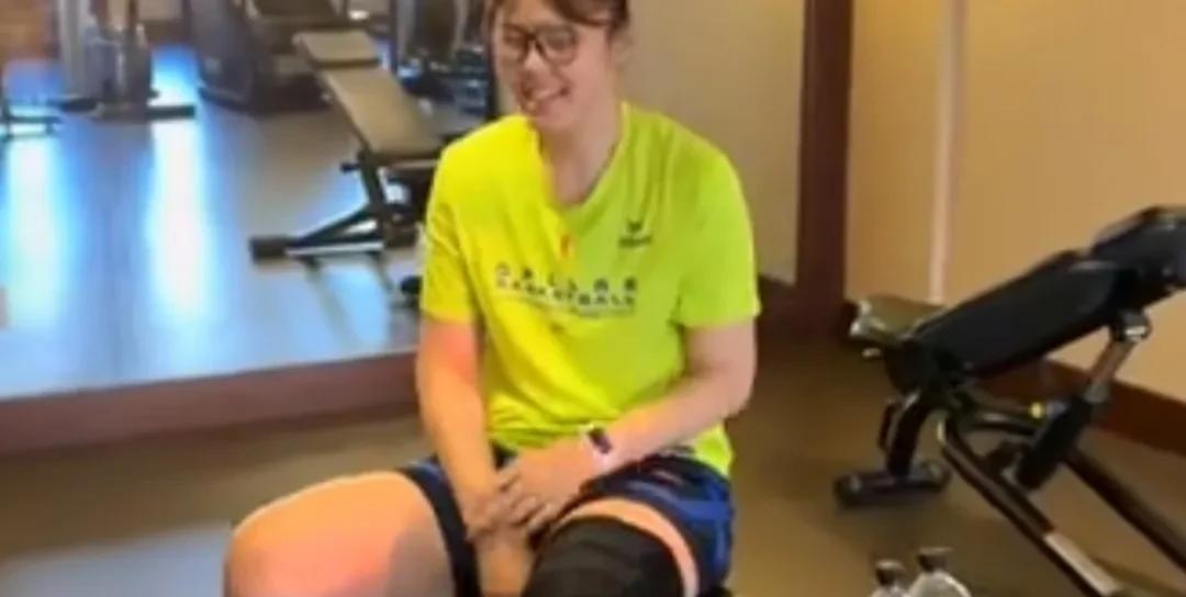 从李月汝的各种行动来看，她的膝盖十字韧带应该是轻微撕裂。
李月汝之前因为膝盖十字