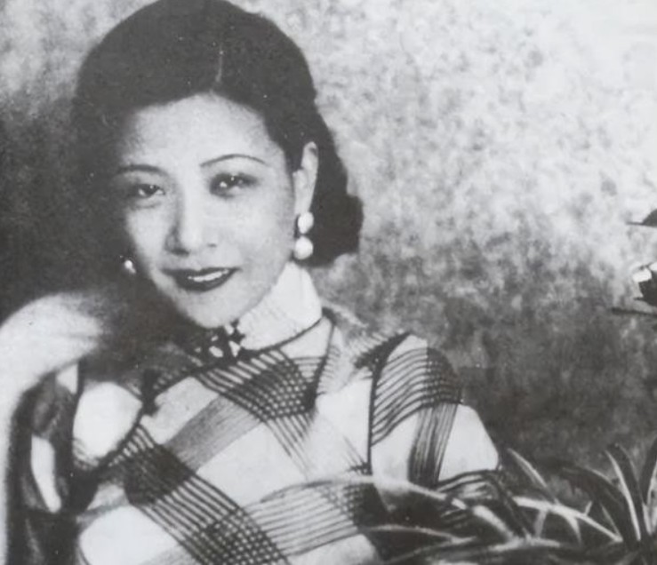 1948年，年轻漂亮的国军团长妻子陈愉照顾丈夫住院期间，惨被6名国民党军官轮奸数