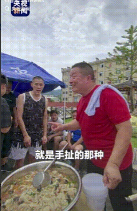 破防了！河南大哥奔赴1500公里，带着6000份烩面：“什么时候来，什么什么吃！