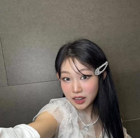 不过这“谣”不姓黄，姓金，听完瞬间就能感受到一股浓浓的金钱味，至于谣的产地则来自