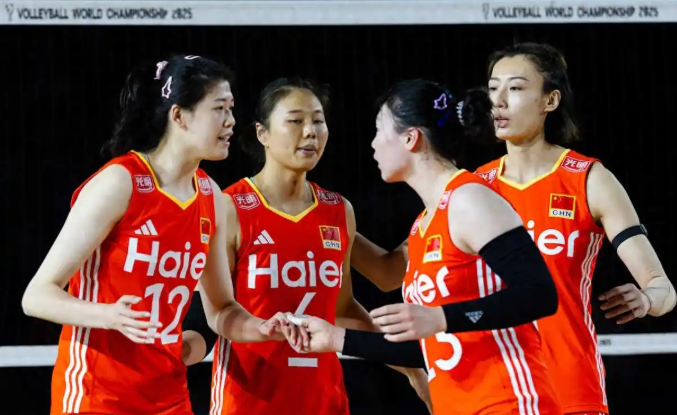 2025年女排世锦赛，中国女排首战全场12次拦网筑起中国长城，以3-1战胜墨西哥