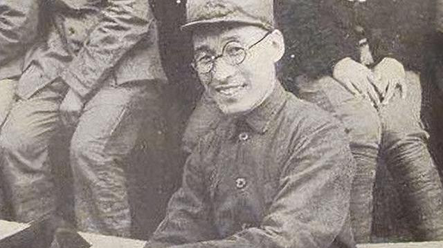 他为活命害死毛主席胞弟，49年找刘伯承要重新归队，主席如何处理