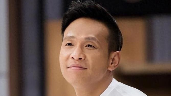 成名后离婚七年，他后悔吗？曾经誓言如今空虚 离婚后的迷茫与悔