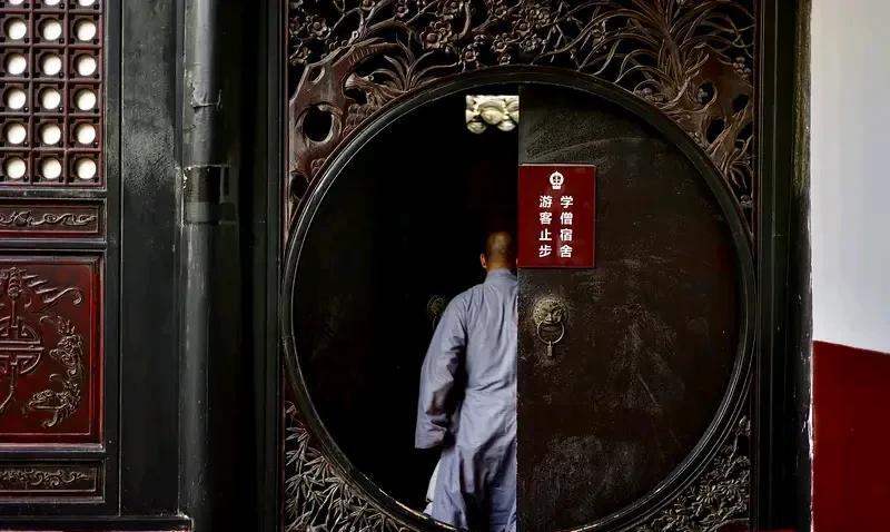 戒牒被注销意味着什么 戒牒被注销，这意味着什么呢？这可不是件小事啊。戒牒啊，就如