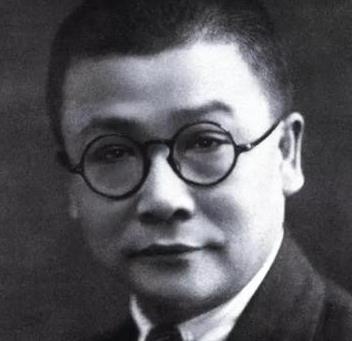 1949年，毛主席远赴苏联，离开前特意嘱咐李克农，等我一离开北京，你须把一人给我
