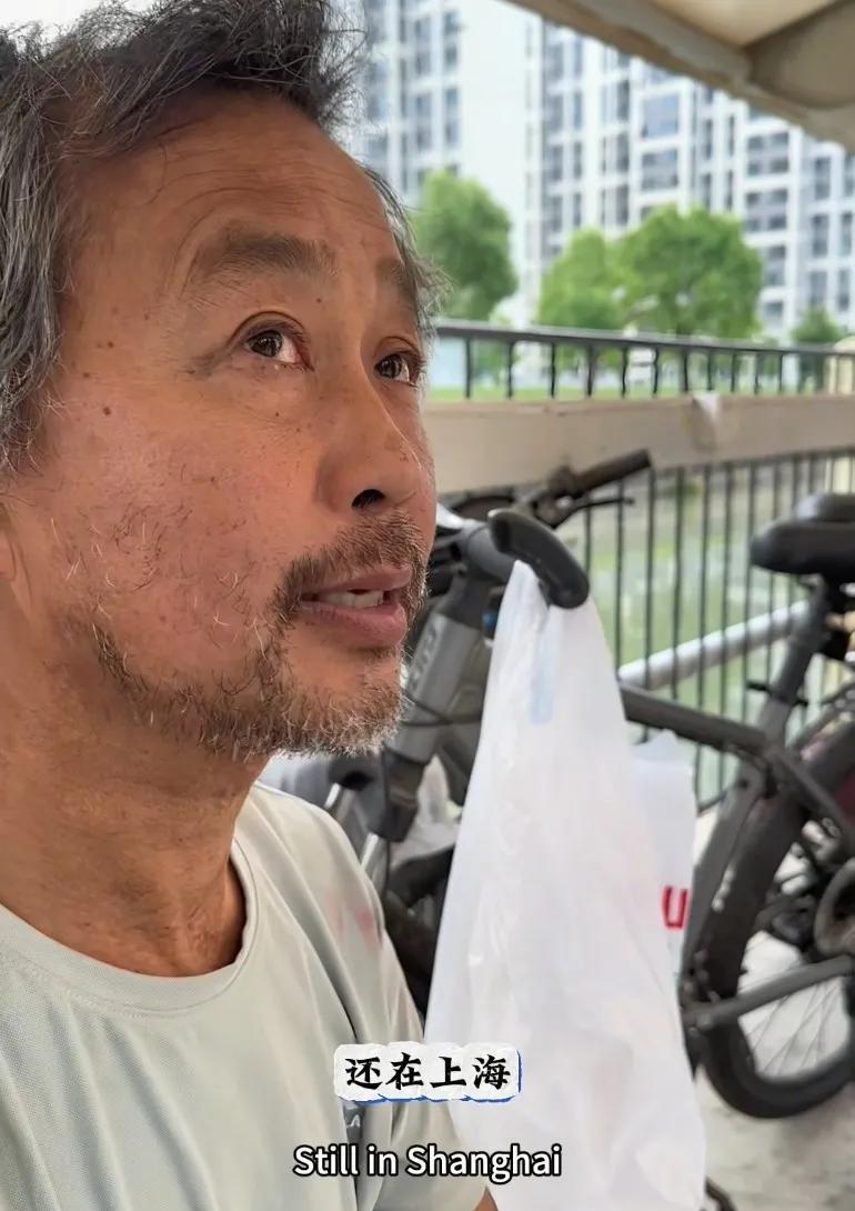 小时候被过度控制的孩子，有一部分长大后有意识或者无意识地通过自毁的方式来报复父母
