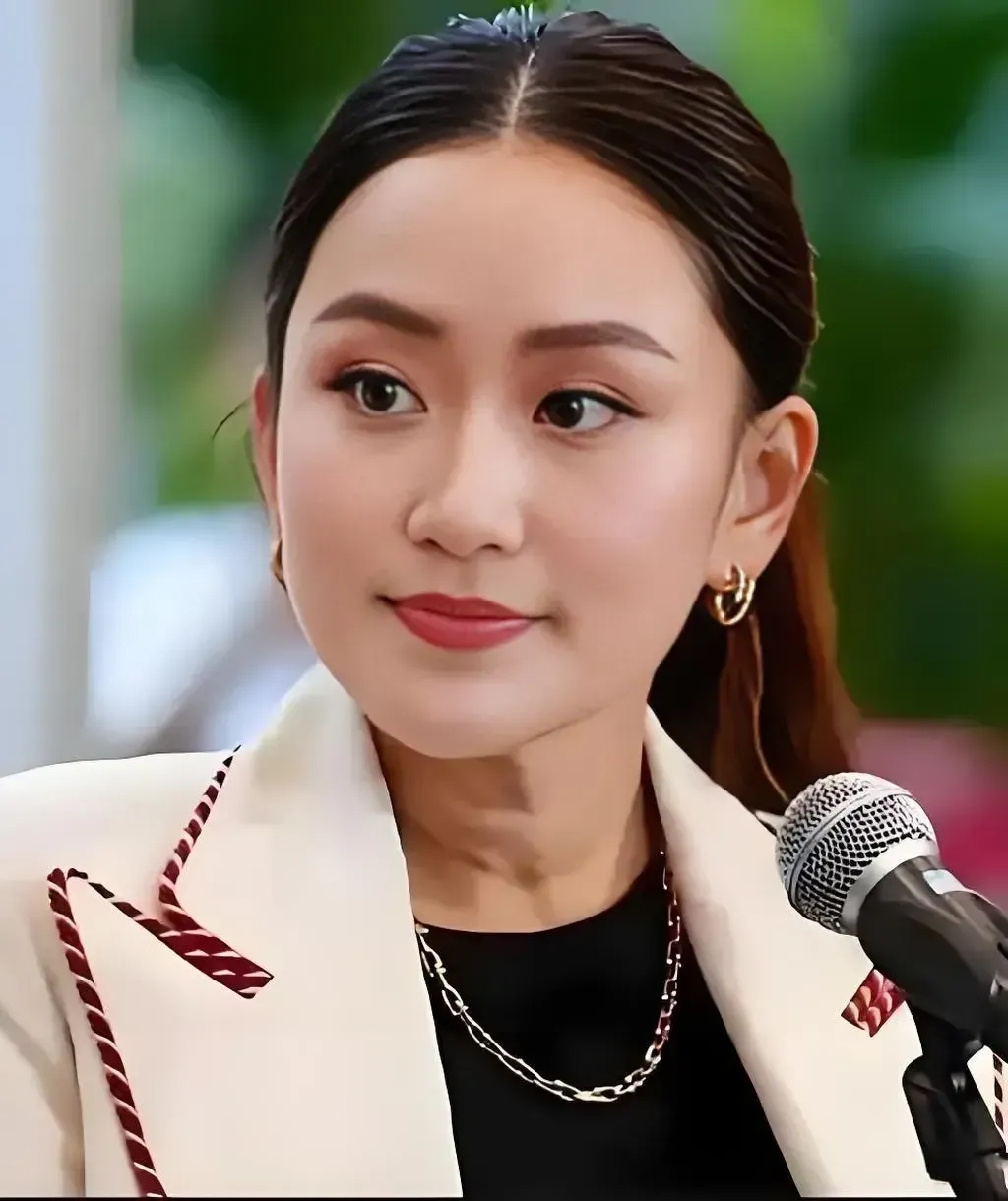 今晚，佩通坦终于可以安心入睡了。
 并不是因为法院的裁决有了结果，也不是因为她提