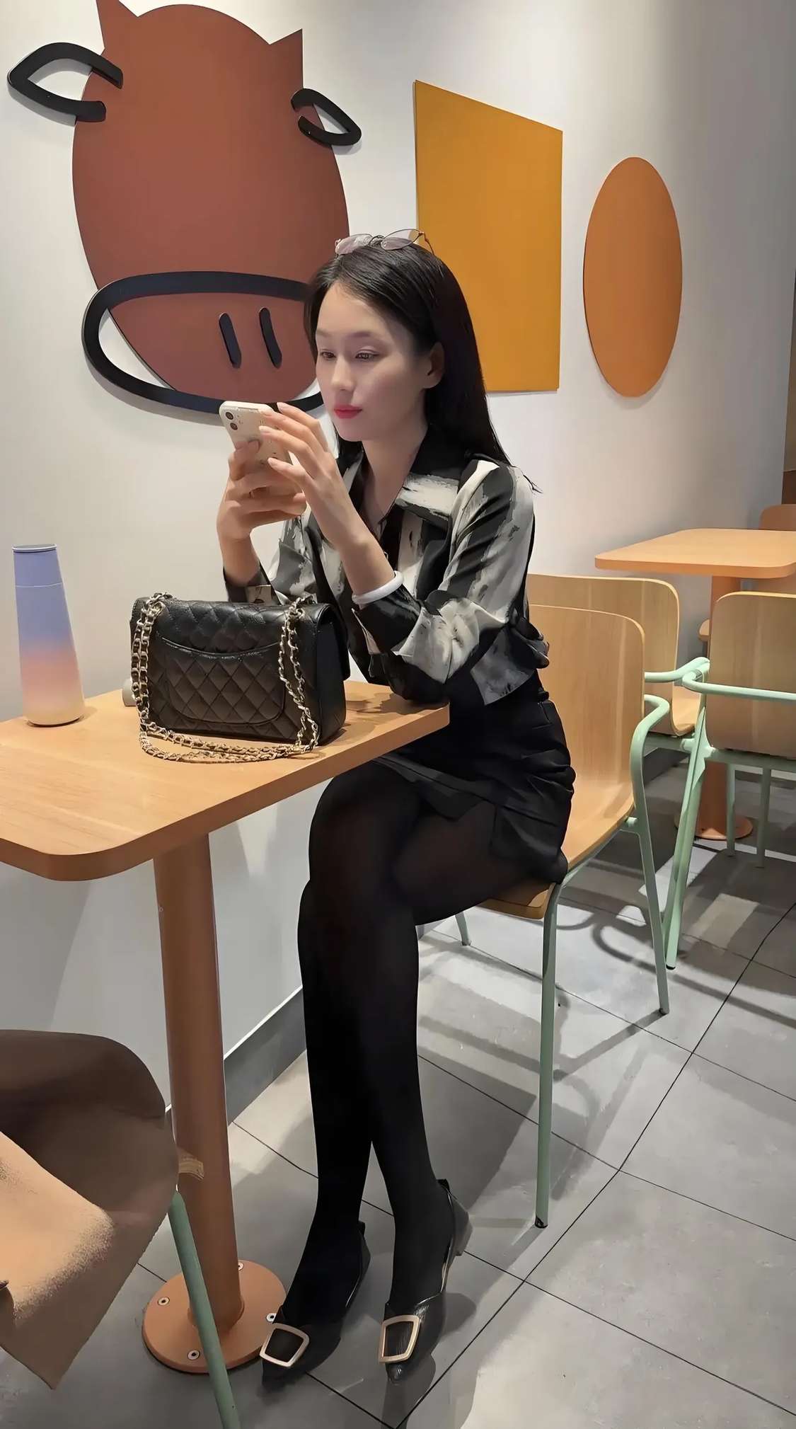 大胆点，有什么不敢的，大胆吻我。