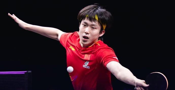 男乒的精气神当数这五人
1、樊振东，比赛期间那种舍我其谁的霸气常令对手毛骨悚然，