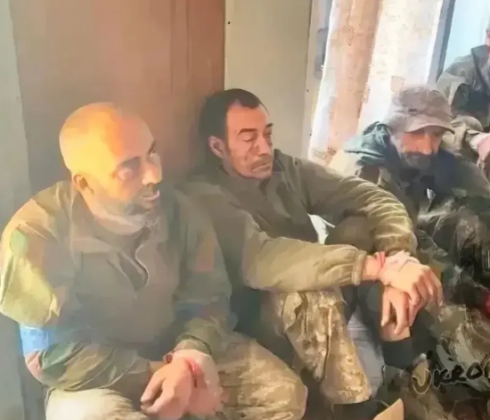 乌克兰现在就是一帮雇佣兵为其卖命而已，俄军在库尔斯克地区俘虏的乌军士兵，很多都是