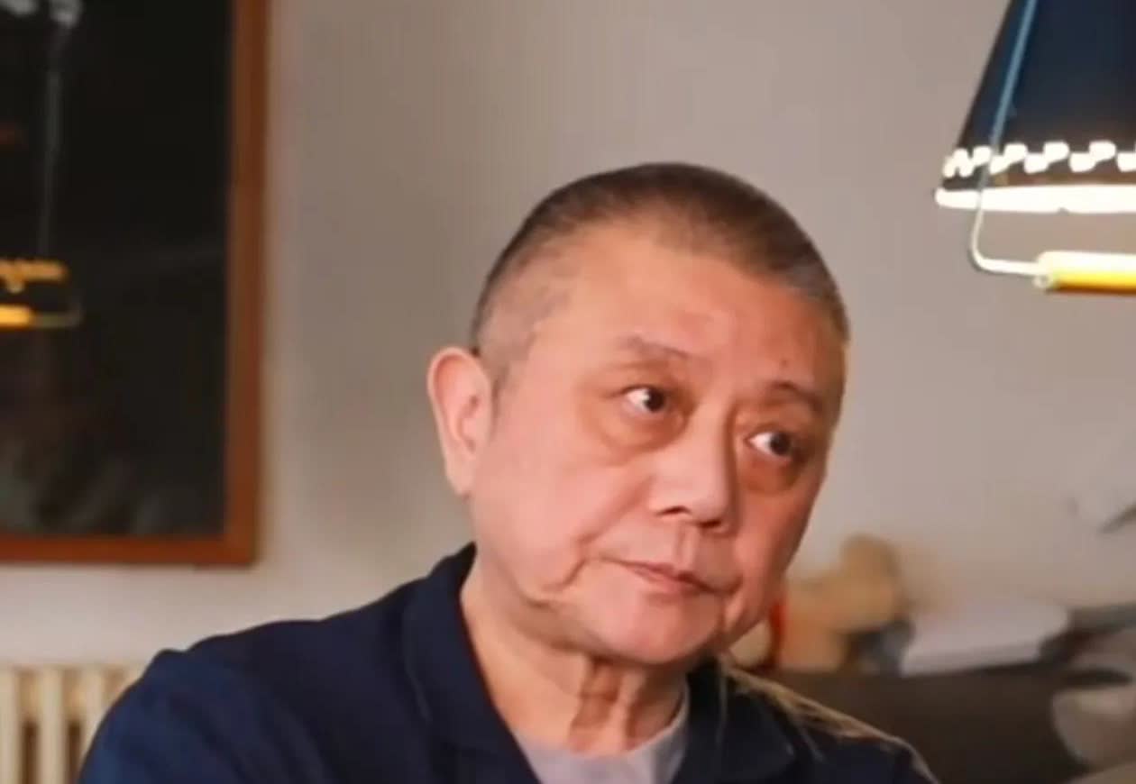 王朔:“我以前总不理解，有些老头为什么总爱靠墙根，60岁以后，我理解了，人还得是