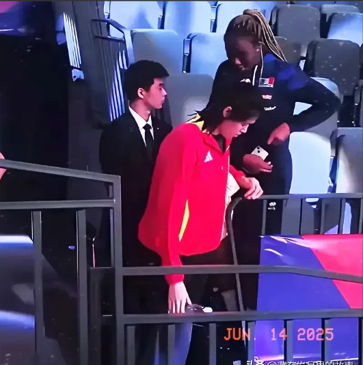 健康的李盈莹比什么都重要！不知为啥没过多久，关于李盈莹回归赛场的消息，就要炒一波