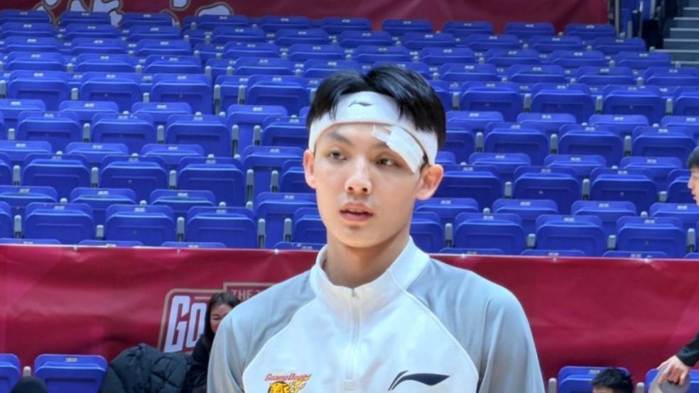 广东3分险胜浙江，球员评分：5人满分，3人合格，1人被诟病