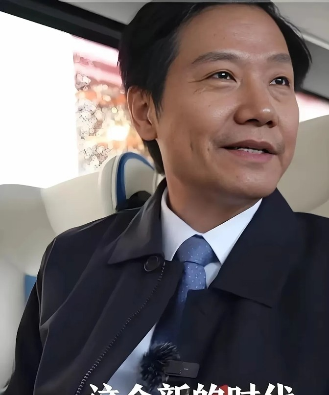雷军在把握大众心理这方面，确实有一手，两会期间他提出的建议，实实在在地戳中了很多