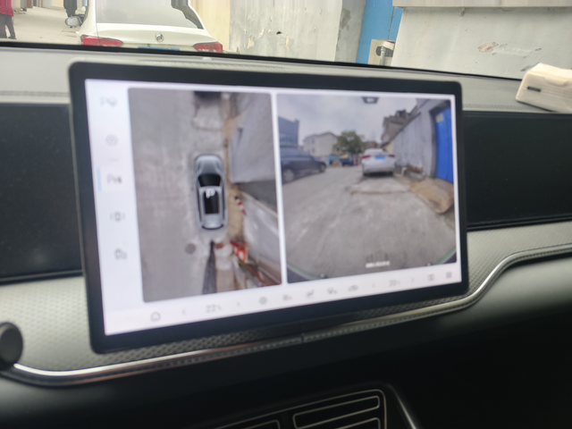 车辆影像问题25款智驾
以前没有分屏显示的，现在分屏了好不习惯。你们也是的吗。我