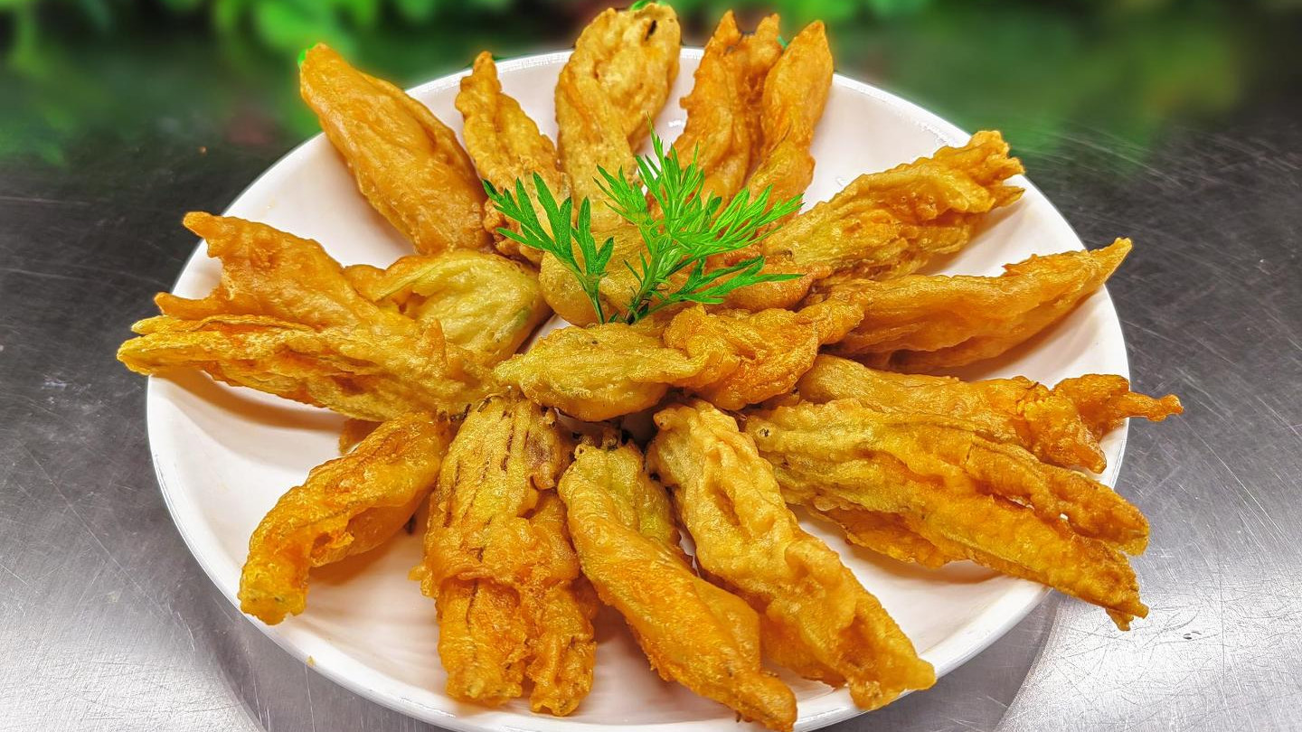 初夏必吃！香脆南瓜花这样做 外酥里嫩零失败