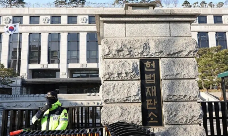 韩国警方计划尹锡悦弹劾案当天在全国范围内部署338支机动队，总警力达到2万余名。