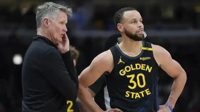 勇士补强宣告成功，科尔坦言新援完美契合库里，新赛季战术无解了