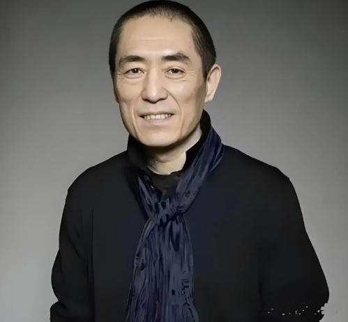 导演张艺谋曾吐槽：漂亮的姑娘已不再与帅哥生育后代，大多都投身于煤老板、老男人、有