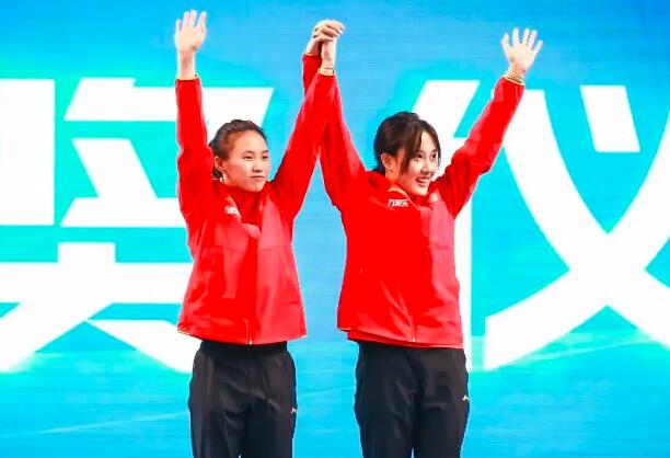 中国跳水队迎来新组合，陈芋汐携手掌敏洁出征全国跳水冠军赛，能否延续女子双人10米