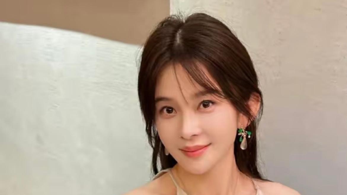 赵樱子自曝与张姓一线男星旧情，相关细节浮出水面